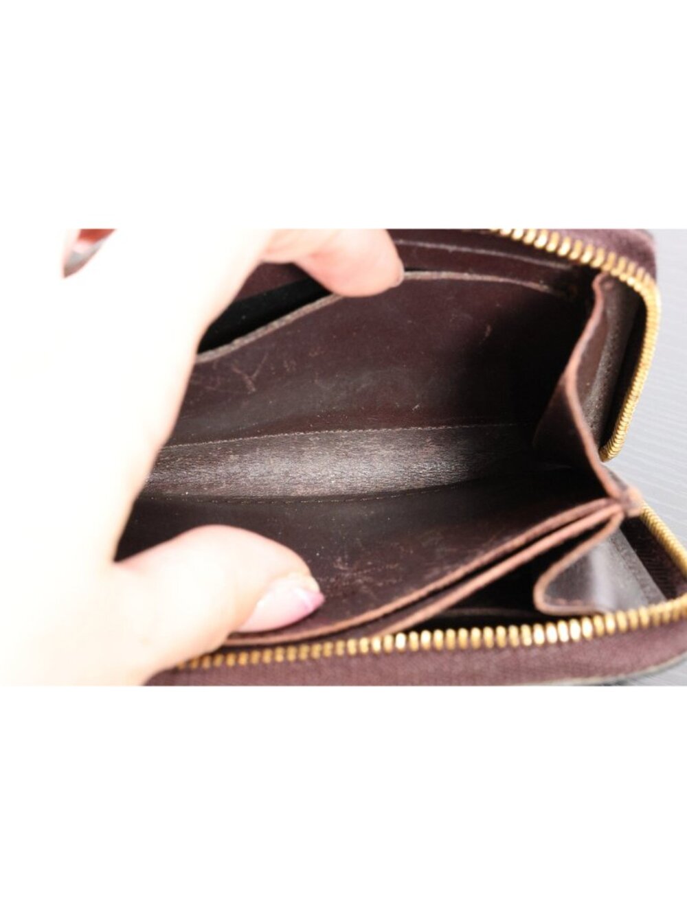 Louis Vuitton Monogram Vernis Mini Zippy Wallet Amarante Patent Leather - Picture 8 of 11